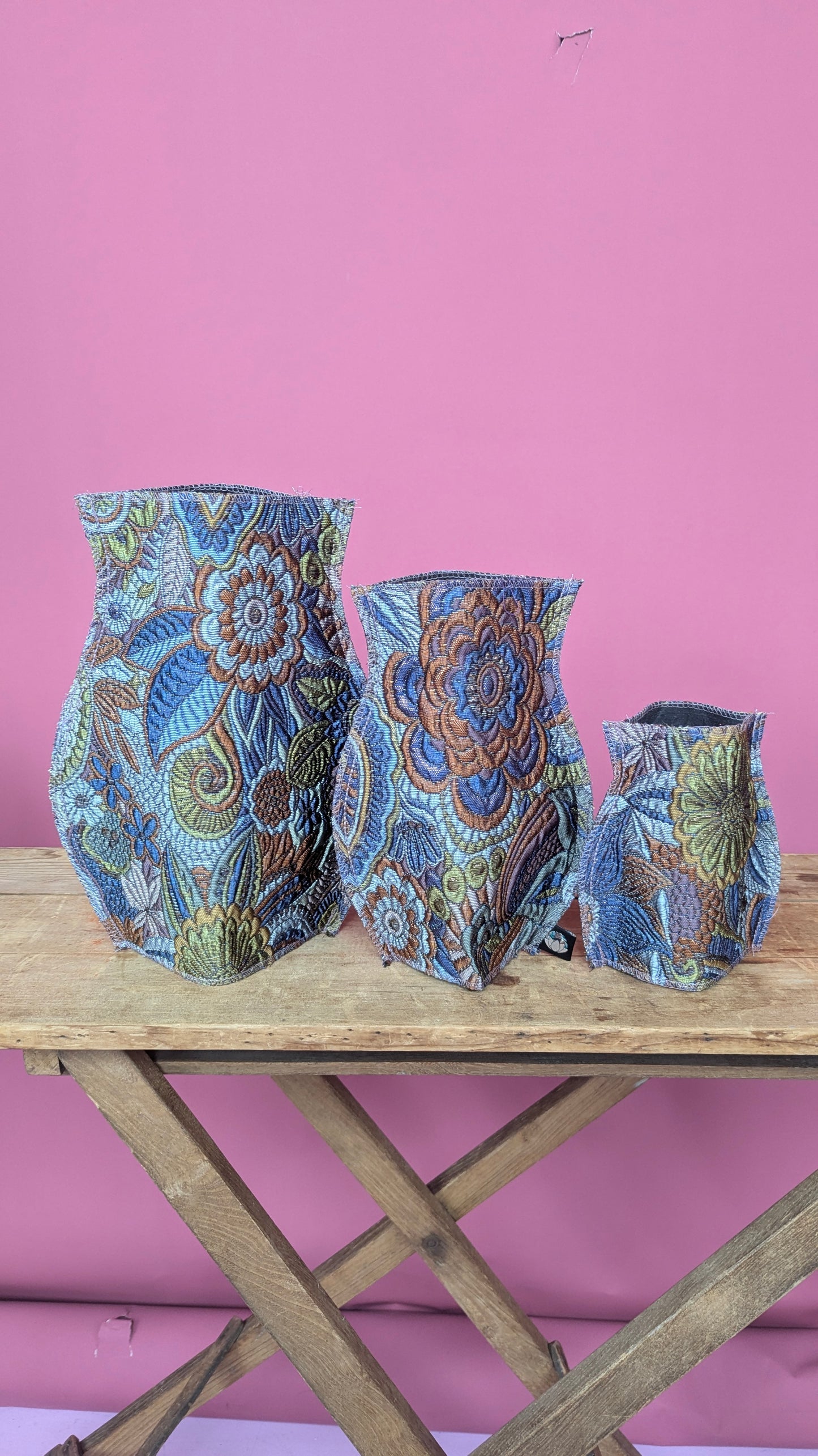 Pop Up Vase in Art Deco Floral Fantasy