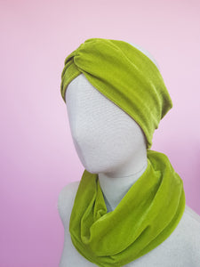 Velvet Cowl and Wrist Warmers Set in Lime