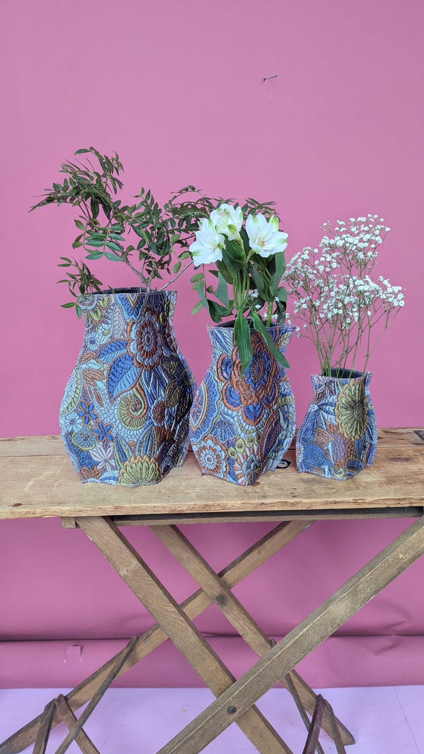 Pop Up Vase in Art Deco Floral Fantasy