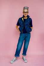 Load image into Gallery viewer, Gilet in Digital Blue Knit Print