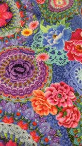 Leggings in Blue Floral Crochet Print